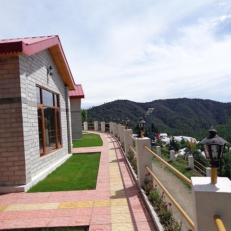 Village Live In Resort Chail Buitenkant foto