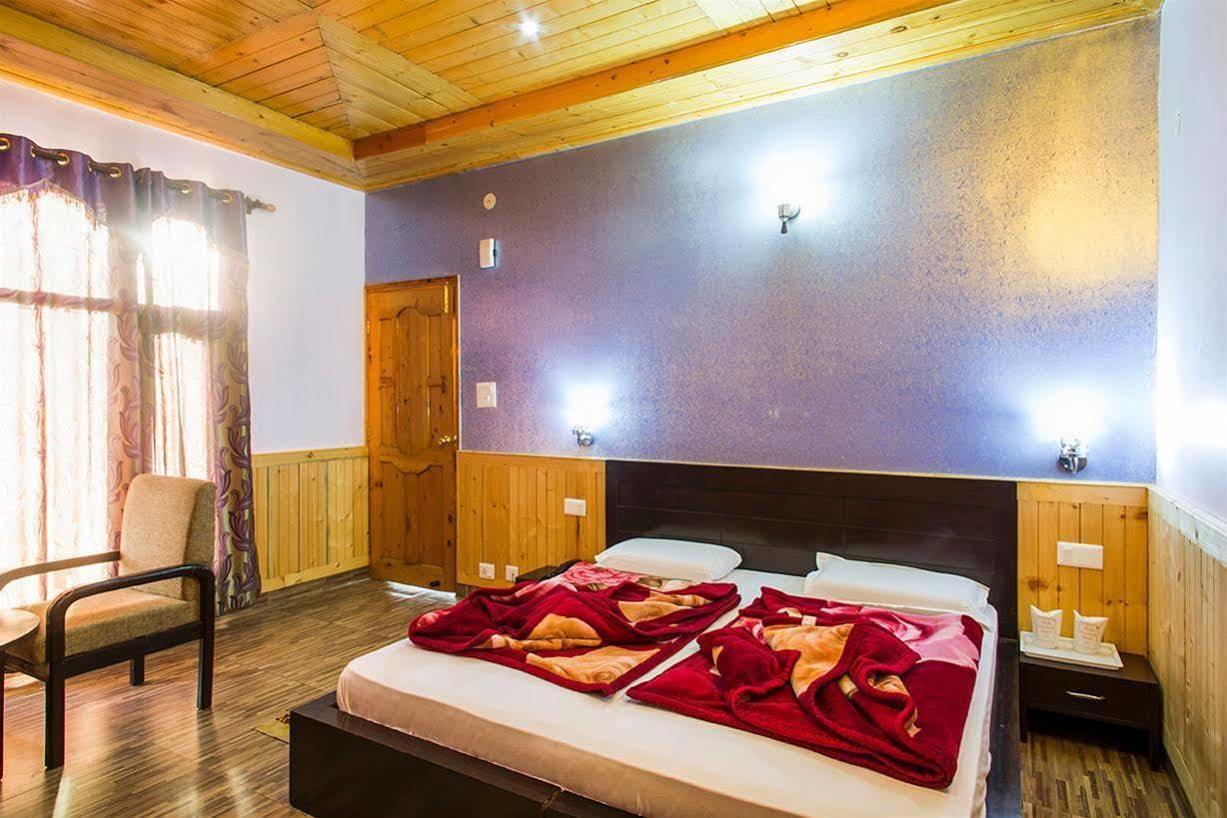 Village Live In Resort Chail Buitenkant foto