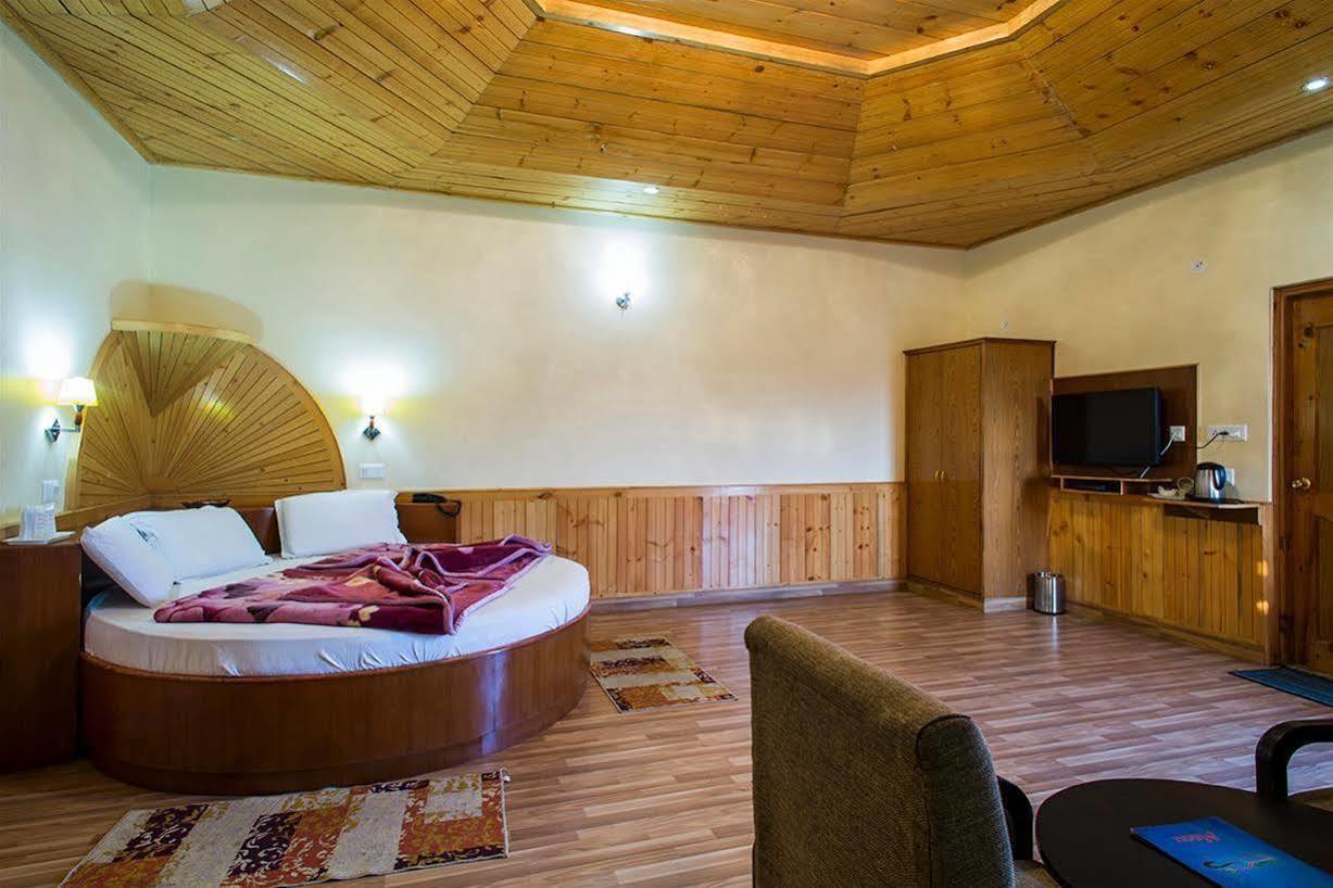 Village Live In Resort Chail Buitenkant foto